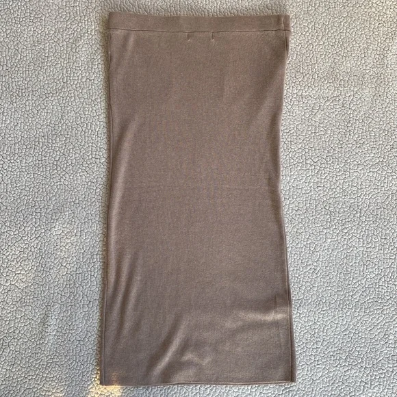 NWT Retrology Beige Tan Sweater Skirt, Size medium - Picture 10 of 10